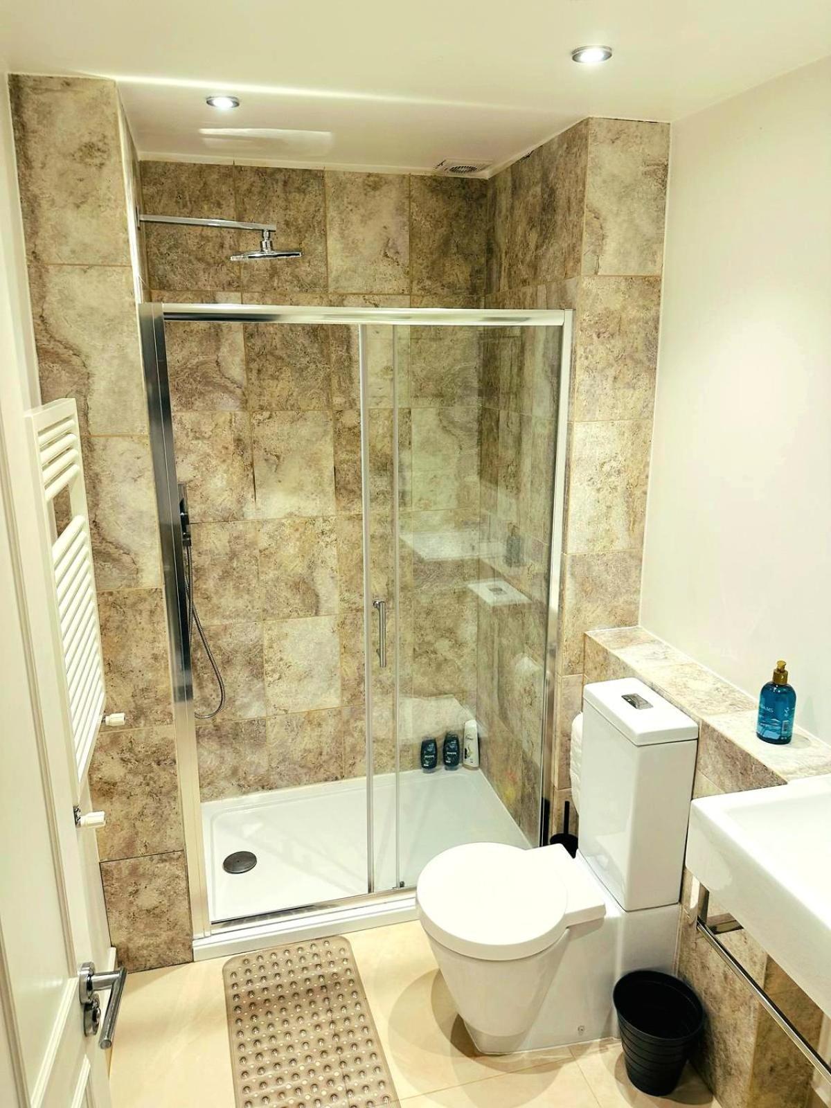 Delightful By Kensington & Chelsea Desirable Locations W8 Sw Appartamento Londra